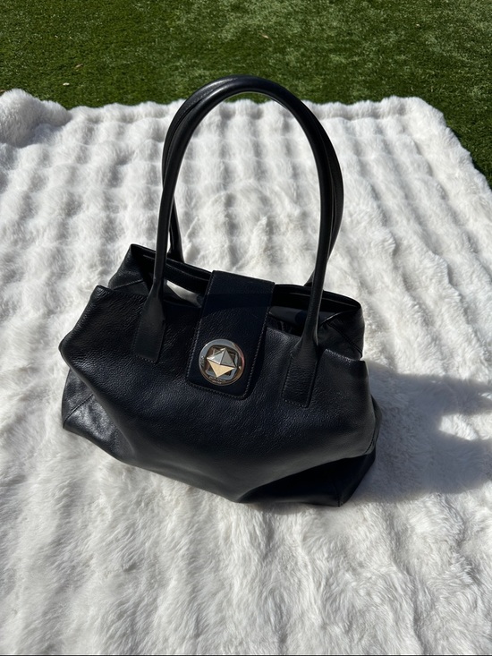 kate spade Handbags - Kate spade black leather tote